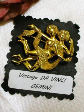 DA VINCI Gemini Zodiac Brooch ~ VINTAGE 14K Gold Plate Gemini Twins Jewelry